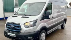 Polarsilber metallic Gebraucht 2023 Ford E-Transit Trend Van | 31.900 € (Superpreis)