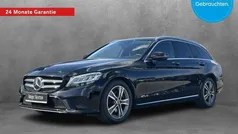 Unilack schwarz Gebraucht 2021 Mercedes C300 Avantgarde Kombi | 34.890 € (Fairer Preis)