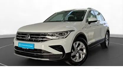 Usado VW Tiguan Elegance 150 HP (110 kW) 2023 Branco SUV