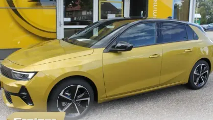 Gebraucht Opel Astra 131 PS (96 kW) 2025 Kult gelb Limousine