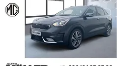 Grau Gebraucht 2020 Kia Niro Spirit SUV | 19.849 € (Fairer Preis)