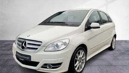 Gebraucht Mercedes B160 95 PS (69 kW) 2011 Van / Kleinbus