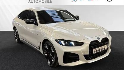 Mineralweiß metallic Gebraucht 2025 BMW i4 Comfort Edition Limousine | 57.750 € (Fairer Preis)