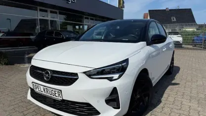 Gebraucht Opel Corsa 100 PS (73 kW) 2023 Weiß Kleinwagen