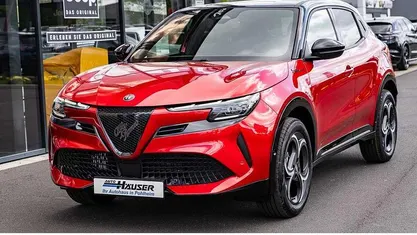 Ny Alfa Romeo GT Junior Edizione Speciale 145 HK (106 kW) 2026 Rød SUV