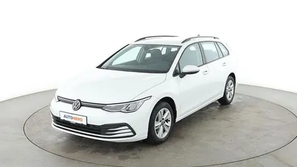 Weiß Gebraucht 2022 VW Golf VIII Life Kombi | 23.380 € (Fairer Preis)