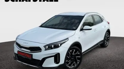Używany Kia XCeed Comfort 101 KM (74 kW) 2024 Biały SUV