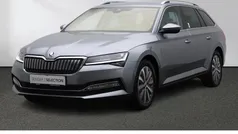 Grau Gebraucht 2021 Skoda Superb Kombi | 23.880 € (Fairer Preis)