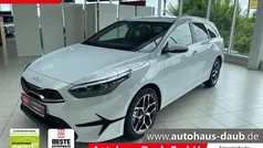 Carraraweiss Neu 2025 Kia Ceed Sportswagon Kombi | 28.170 € (Fairer Preis)