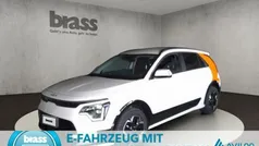 Snow white pearl Gebraucht 2023 Kia e-Niro Inspiration SUV | 32.980 € (Guter Preis)