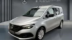 Silber Gebraucht 2023 Mercedes EQT200 Van / Kleinbus | 26.470 € (Fairer Preis)