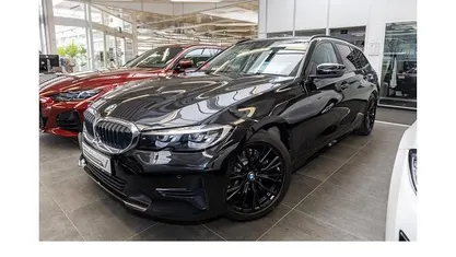 Gebraucht BMW 320 Advantage 184 PS (135 kW) 2022 Kombi