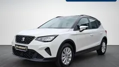 "candy" weiss / dach schwarz Gebraucht 2022 Seat Arona Style SUV | 16.980 € (Fairer Preis)