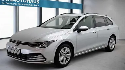 Gebraucht 2023 VW Golf VIII Life Kombi | 22.330 € (Guter Preis)