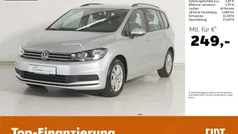 Reflexsilbermetallic Gebraucht 2021 VW Touran Comfortline Van / Kleinbus | 23.840 € (Guter Preis)