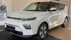 Snow white pearl Gebraucht 2024 Kia Soul EV Inspiration SUV | 33.990 € (Fairer Preis)