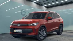 Rot Gebraucht 2024 VW Tiguan SUV | 34.630 € (Fairer Preis)