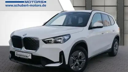 Gebraucht BMW iX1 Performance 150 kW (204 PS) 2025 Weiß SUV