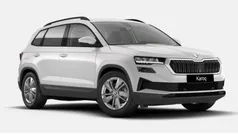Weiß Gebraucht 2024 Skoda Karoq Selection SUV | 30.895 € (Guter Preis)