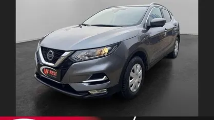 Grau Gebraucht 2019 Nissan Qashqai N-Connecta SUV | 16.780 € (Fairer Preis)