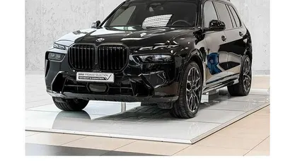 Gebraucht BMW X7 M Sport 352 PS (258 kW) 2025 Black sapphire metallic SUV