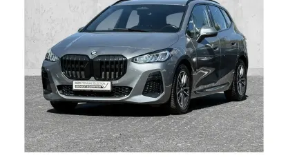 Używany BMW 218 M Sport 136 KM (100 kW) 2023 Szary Minivan