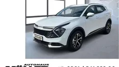 Weiss Neu 2025 Kia Sportage Comfort SUV | 33.949 € (Fairer Preis)