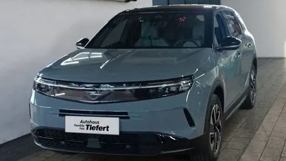 Gebraucht Opel Grandland X 136 PS (100 kW) 2025 Grau SUV