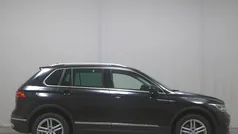 Schwarz Gebraucht 2021 VW Tiguan Elegance SUV | 27.980 € (Fairer Preis)