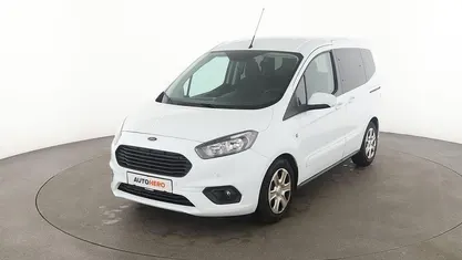 Gebraucht Ford Tourneo Trend 101 PS (74 kW) 2019 Weiß Van / Kleinbus