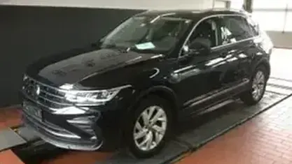 Second-hand VW Tiguan Life 150 CP (110 kW) 2021 Negru SUV