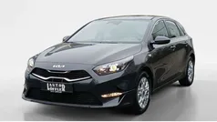 Grau Gebraucht 2024 Kia Ceed Vision Limousine | 22.906 € (Superpreis)