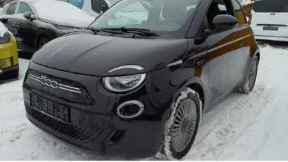 Usata Fiat 500e Icon 86 kW (118 CV) 2023 Nero Utilitaria
