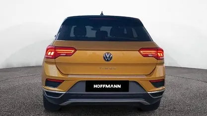 Gebraucht VW T-Roc Active 150 PS (110 kW) 2021 Kurkumagelb metallic SUV