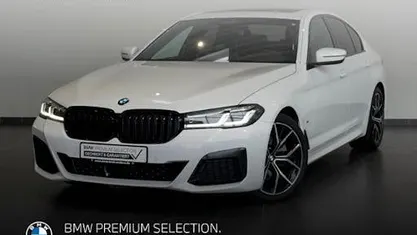 Weiss Gebraucht 2022 BMW 520 M Sport Limousine | 35.900 € (Fairer Preis)