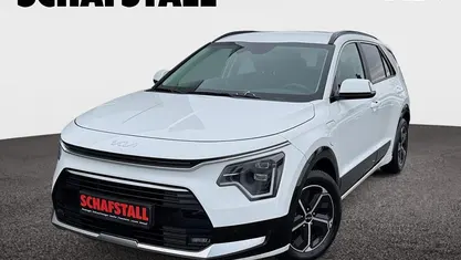 Gebraucht Kia Niro Comfort 141 PS (103 kW) 2022 Weiss (andere) SUV