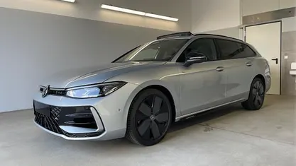 Novo VW Passat R-line 265 HP (194 kW) 2025 Prateado Carrinha