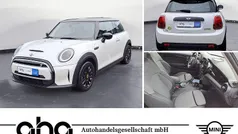 Weiß Gebraucht 2023 Mini Cooper SE Classic Kleinwagen | 18.660 € (Guter Preis)