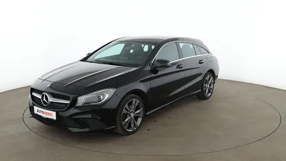Gebraucht Mercedes CLA200 Shooting Brake Urban 156 PS (114 kW) 2015 Schwarz Kombi