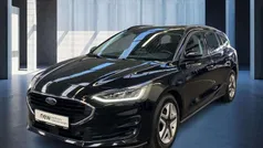 Schwarz Gebraucht 2022 Ford Focus Cool & Connect Kombi | 15.770 € (Guter Preis)