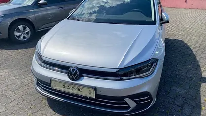 Reflexsilber metallic Gebraucht 2023 VW Polo Style Limousine | 20.390 € (Fairer Preis)