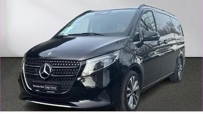 Gebraucht Mercedes V250 Avantgarde 190 PS (139 kW) 2024 Schwarz Van / Kleinbus