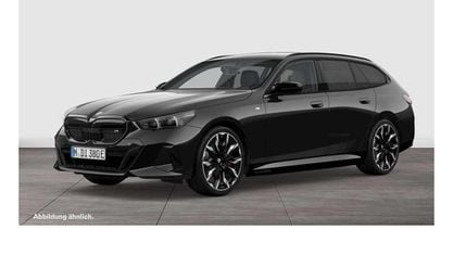 Neu BMW i5 M Sport 442 kW (601 PS) 2026 Saphirschwarz Kombi