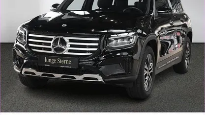 Unilack nachtschwarz Gebraucht 2025 Mercedes GLB200 Progressive SUV | 38.790 € (Fairer Preis)