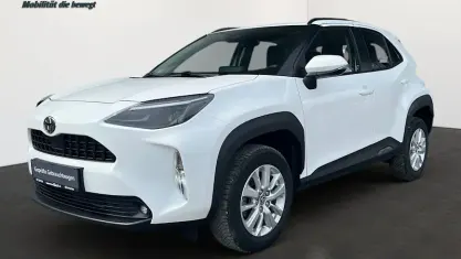 Gebraucht Toyota Yaris Cross Comfort 116 PS (85 kW) 2024 Weiß SUV