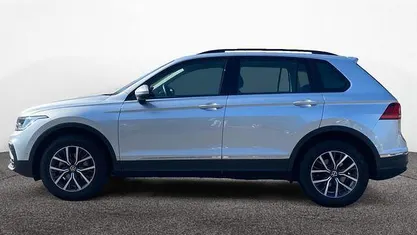 Gebraucht VW Tiguan IQ Drive 150 PS (110 kW) 2023 SUV