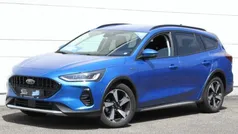 Blue metallic Gebraucht 2024 Ford Focus Active Kombi | 26.955 € (Fairer Preis)