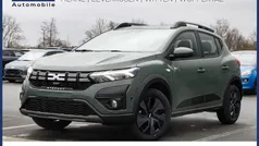 Grün Gebraucht 2025 Dacia Sandero Expression Kleinwagen | 19.222 € (Fairer Preis)