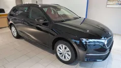 Gebraucht 2024 Skoda Octavia Selection Kombi | 34.900 € (Fairer Preis)
