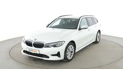 Weiß Gebraucht 2020 BMW 318 Advantage Kombi | 24.230 € (Fairer Preis)